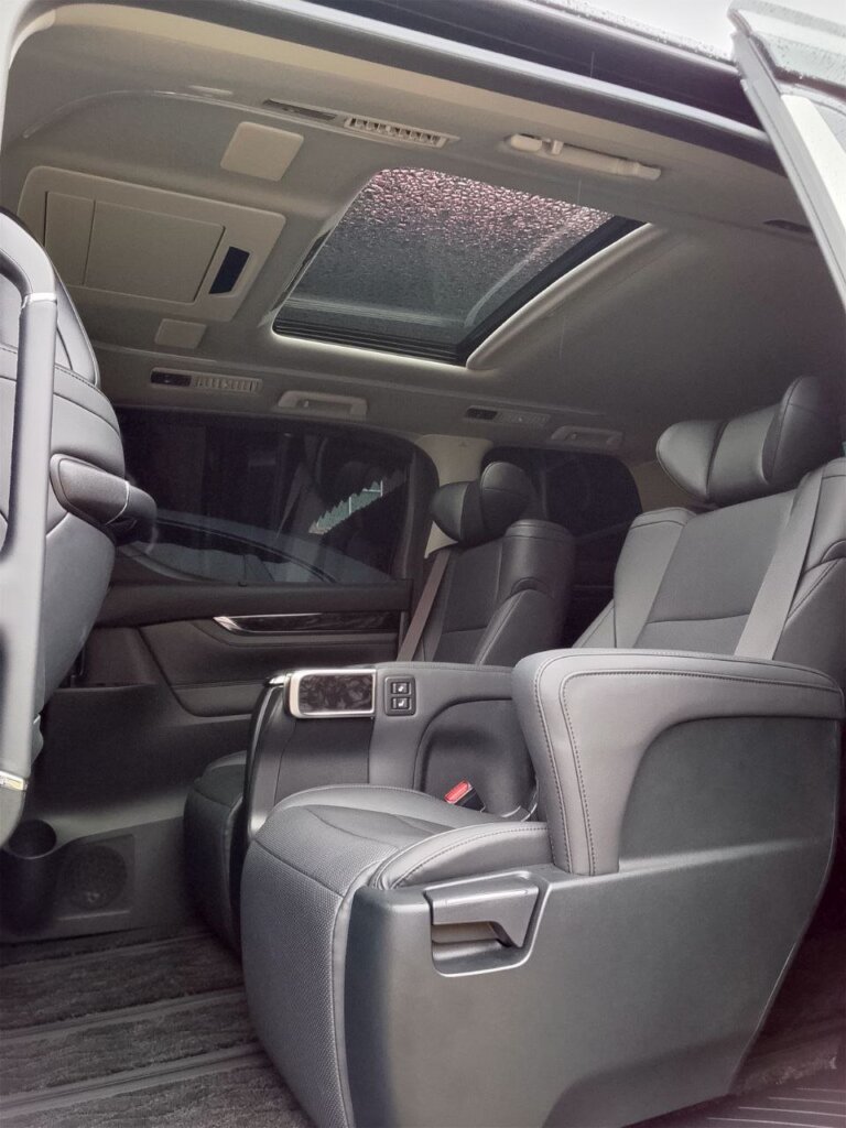 Toyota Alphard SC 2022 · TG-1820