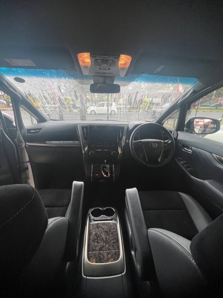 Toyota Alphard TYPE GOLD 2023 · TG-2155