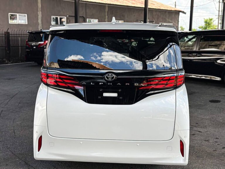 Toyota Alphard Z 2025 · 25458