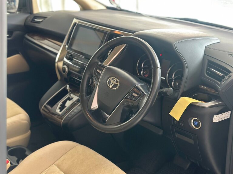 Toyota Alphard X · 50434