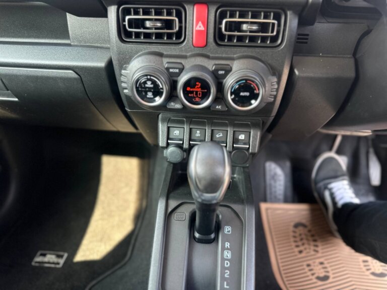 Suzuki Jimny · 39812