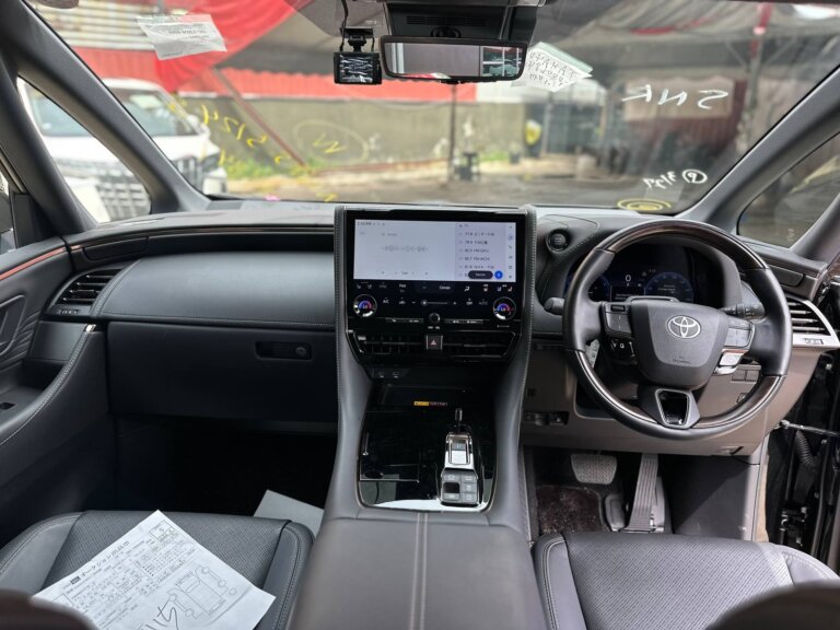 Toyota Vellfire 2024 · TG-1688