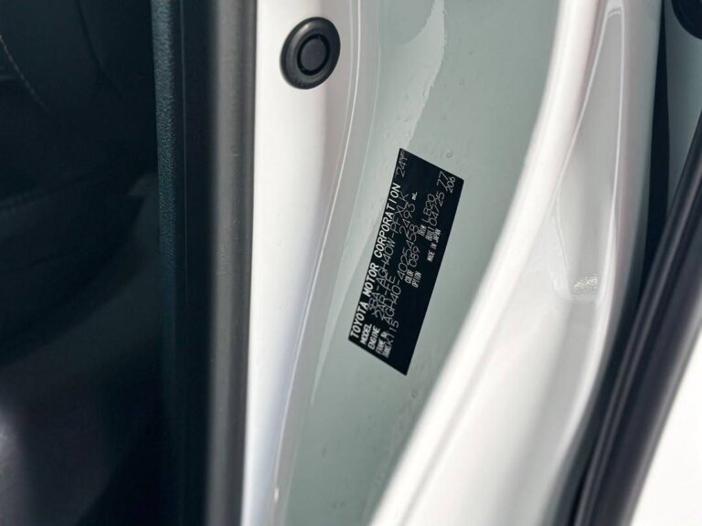 Toyota Alphard Z 2025 · 25458
