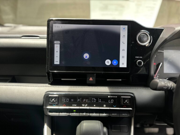 Toyota Noah 2022 · 07652
