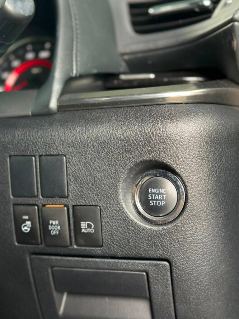 Toyota Alphard SC 2023 · 53722