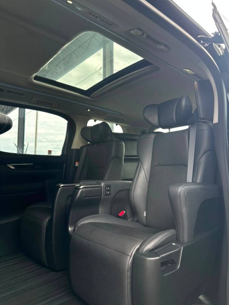 Toyota Alphard SC 2023 · 53722