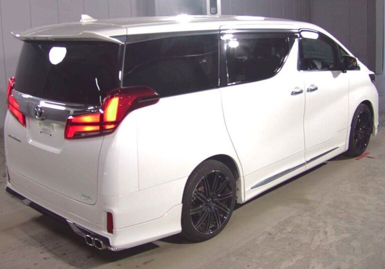 Toyota Alphard SC 2021 · 81452