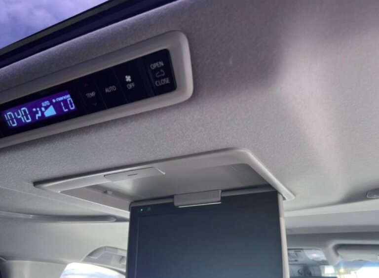 Toyota Alphard SC 2022 · 34120