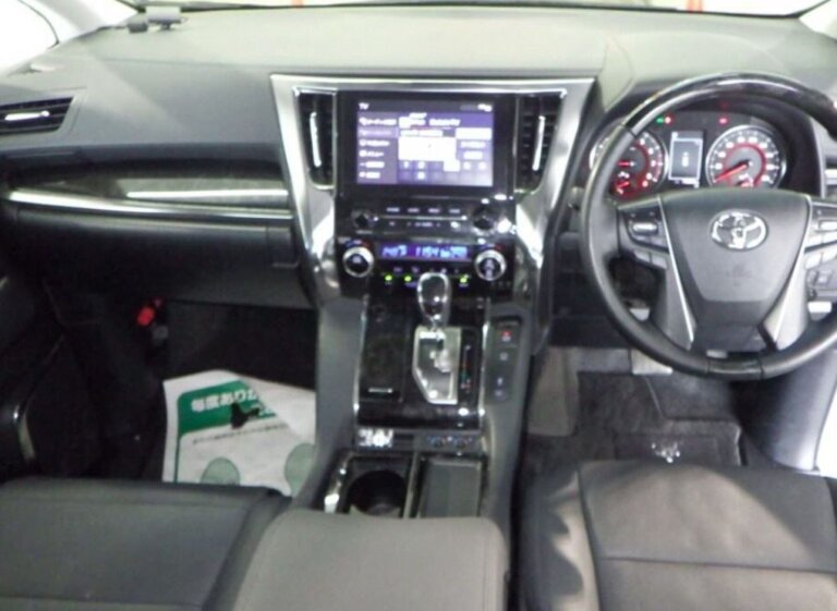Toyota Alphard SC 2022 · 34411
