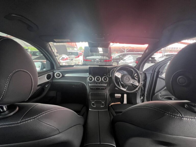 Mercedes-Benz GLC 300 Coupe 4MATIC AMG 2021 · TG-2013