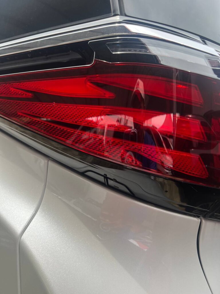 Toyota Alphard Z 2025 · TG-1883