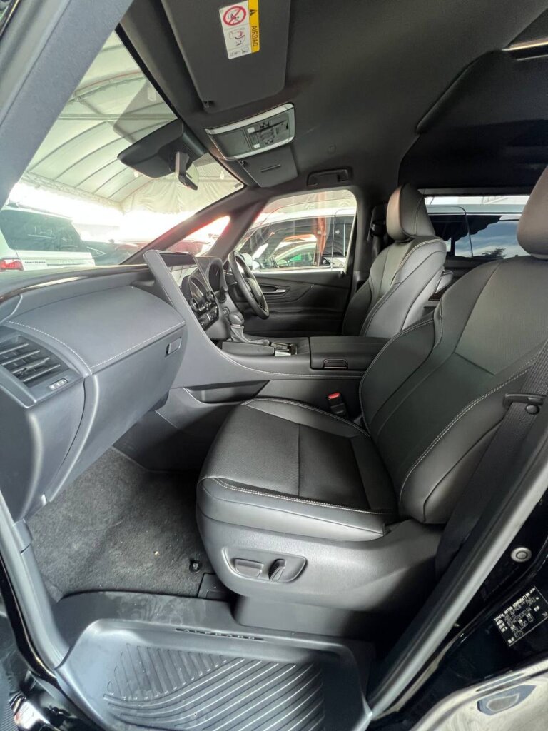 Toyota Alphard Z 2025 · TG-1979