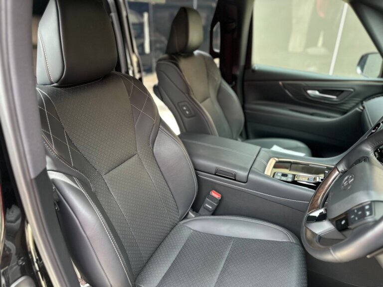 Toyota Vellfire 2024 · TG-1688