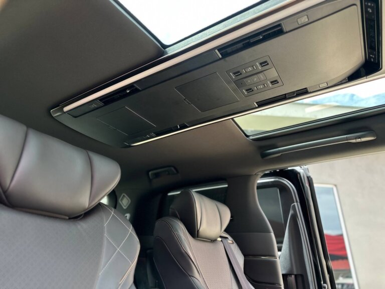 Toyota Vellfire 2024 · TG-1688