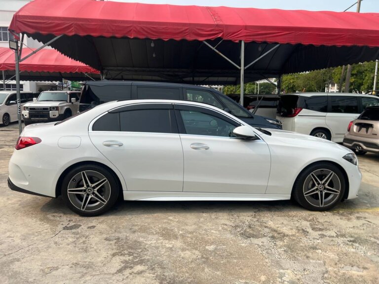Mercedes-Benz C200 AMG 2022