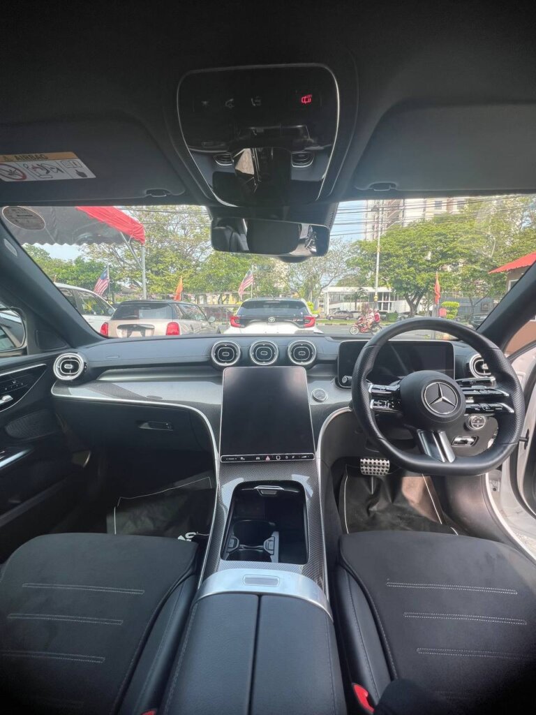 Mercedes-Benz C200 AMG 2022