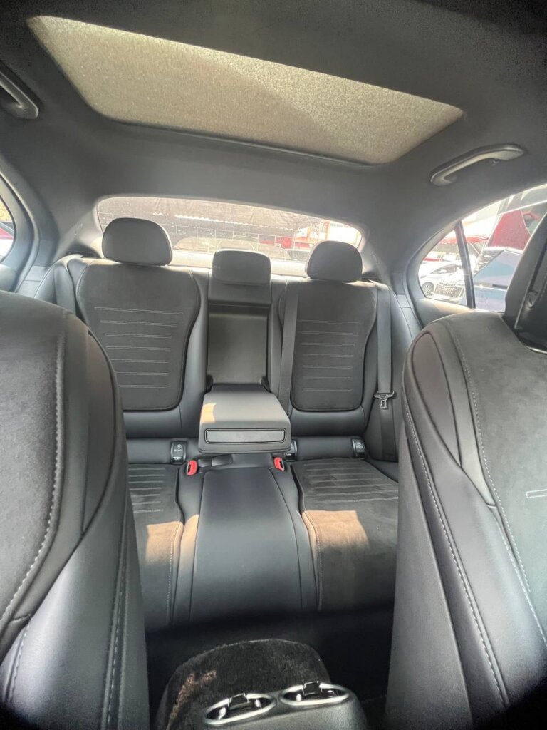 Mercedes-Benz C200 AMG 2022