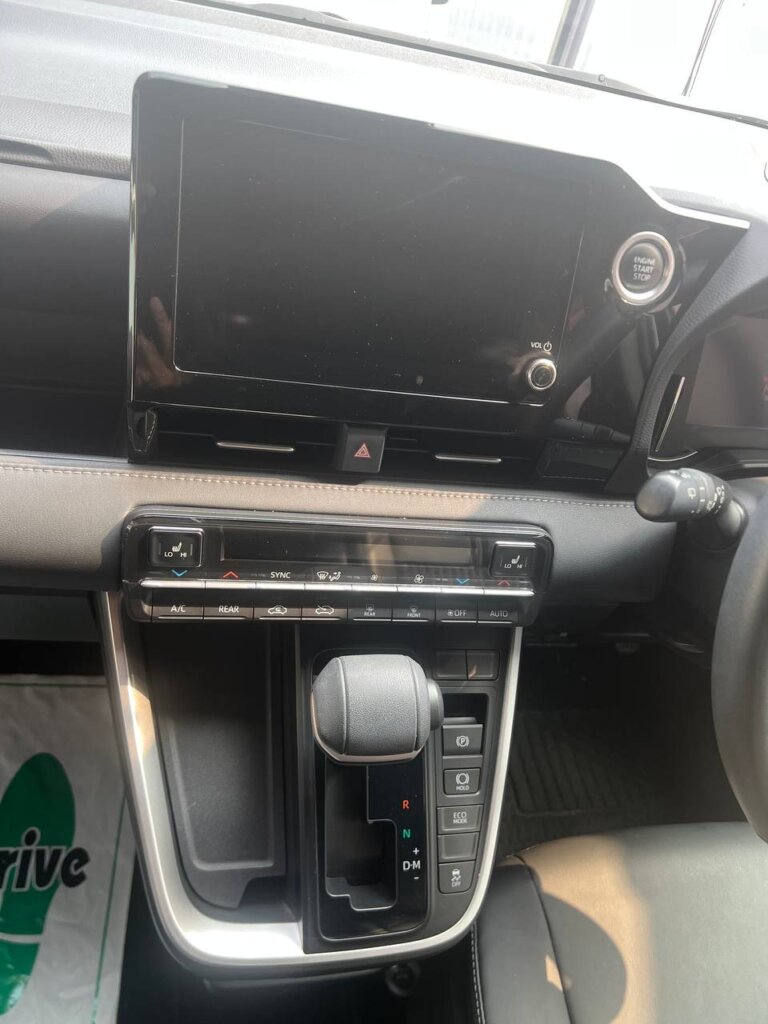Toyota Noah 2.0 SZ 2023