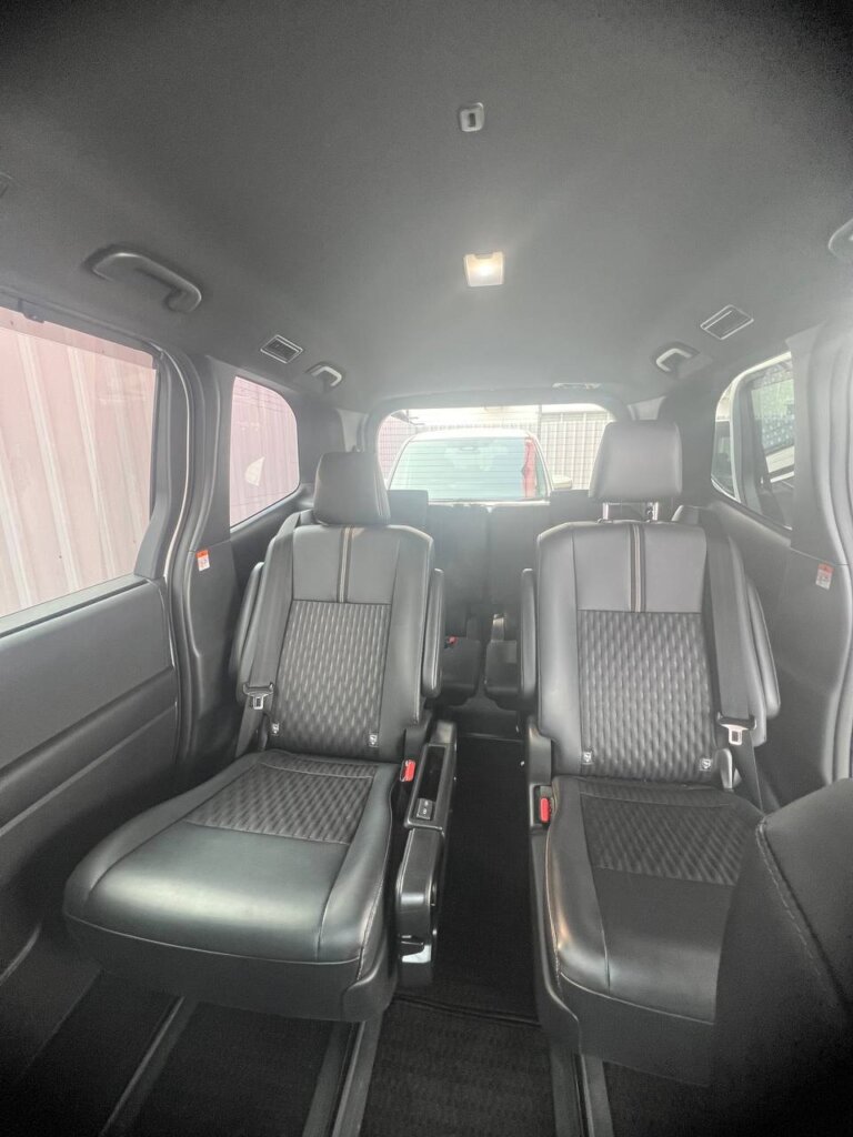 Toyota Noah 2.0 SZ 2023