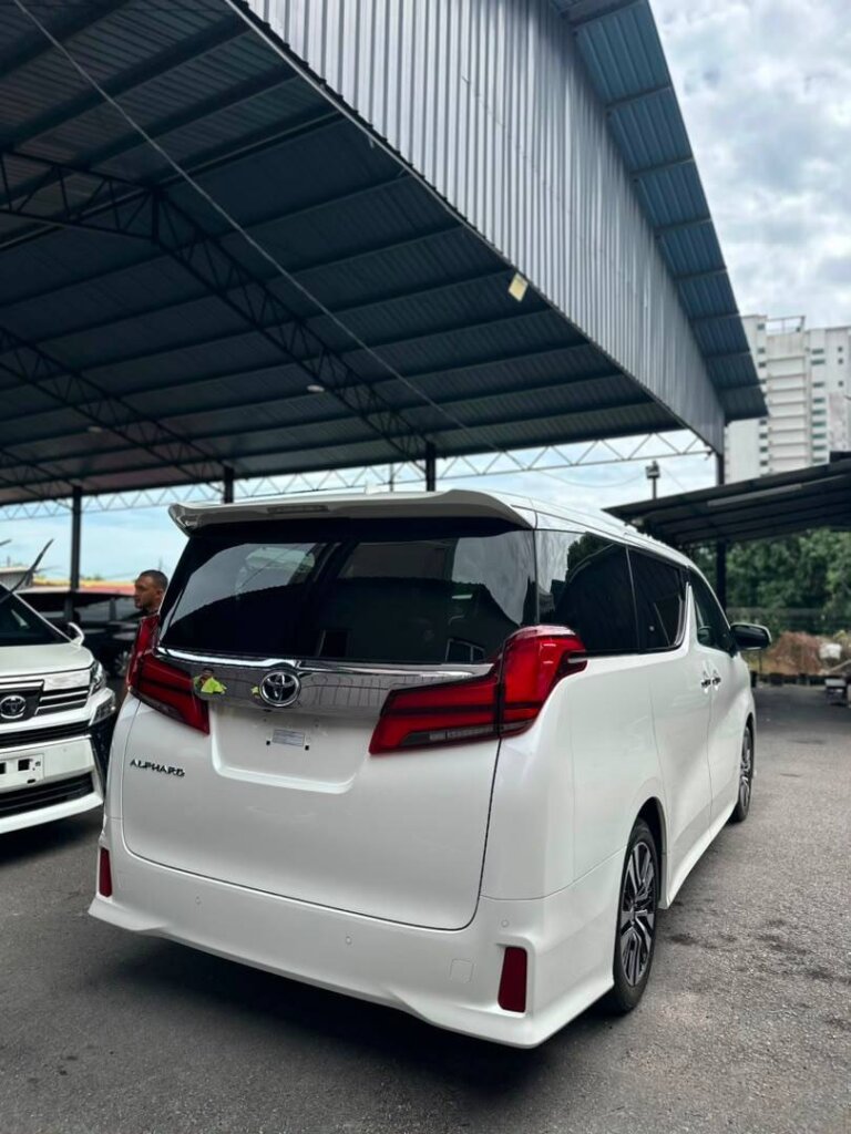 Toyota Alphard SC 2021 · 39726