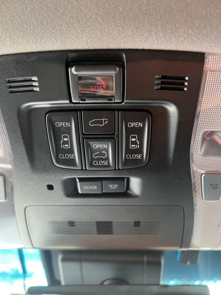 Toyota Alphard SC 2022 · TG-2010