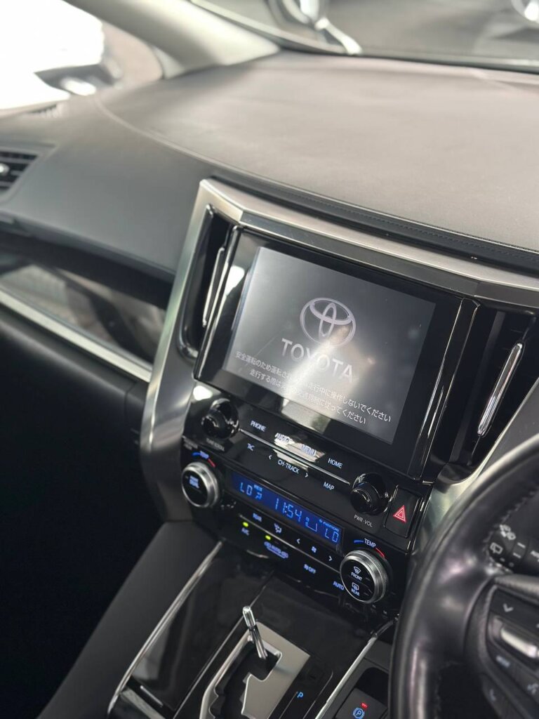Toyota Alphard SC 2021 · 93180