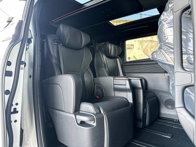 Toyota Alphard Z 2025 · 36155