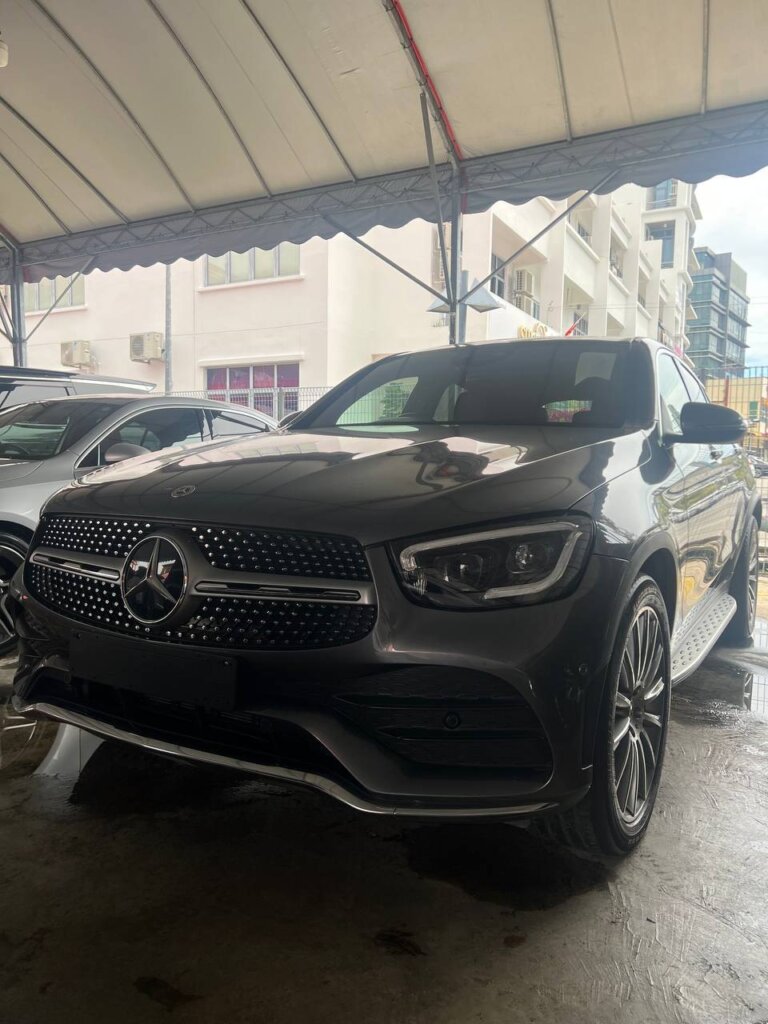 Mercedes-Benz GLC 300 Coupe 4MATIC AMG 2021 · TG-2013