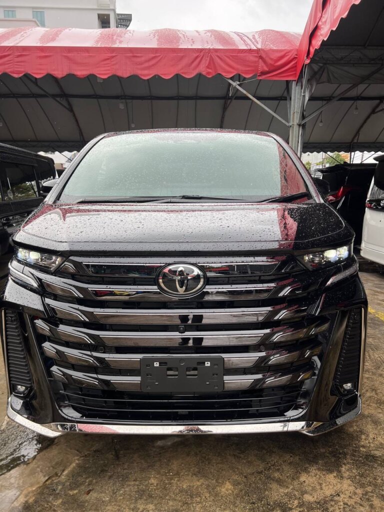 Toyota Vellfire Z PREMIER 2023 · TG-1905