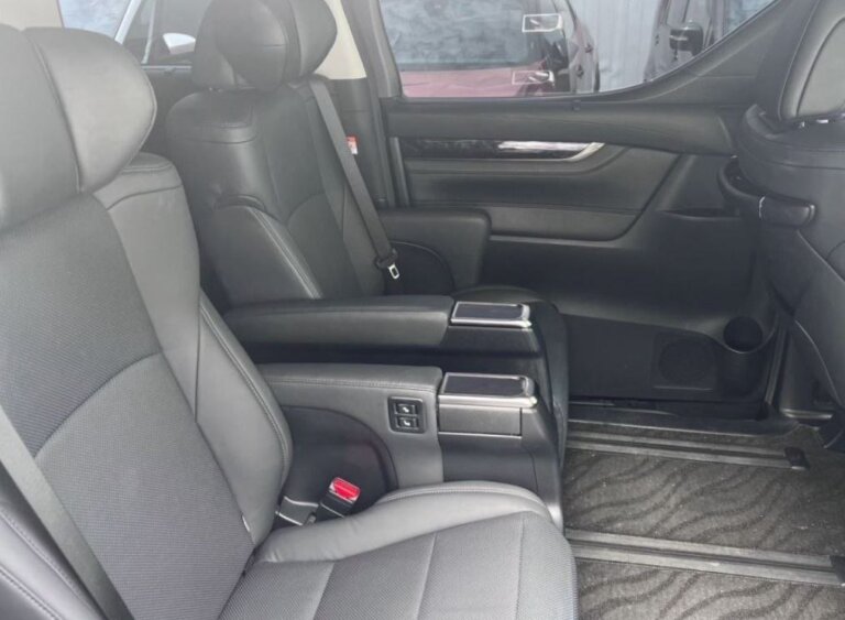Toyota Alphard SC 2022 · 34120