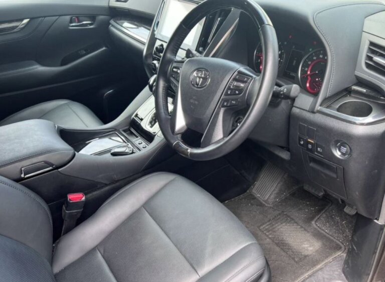 Toyota Alphard SC 2022 · 34120