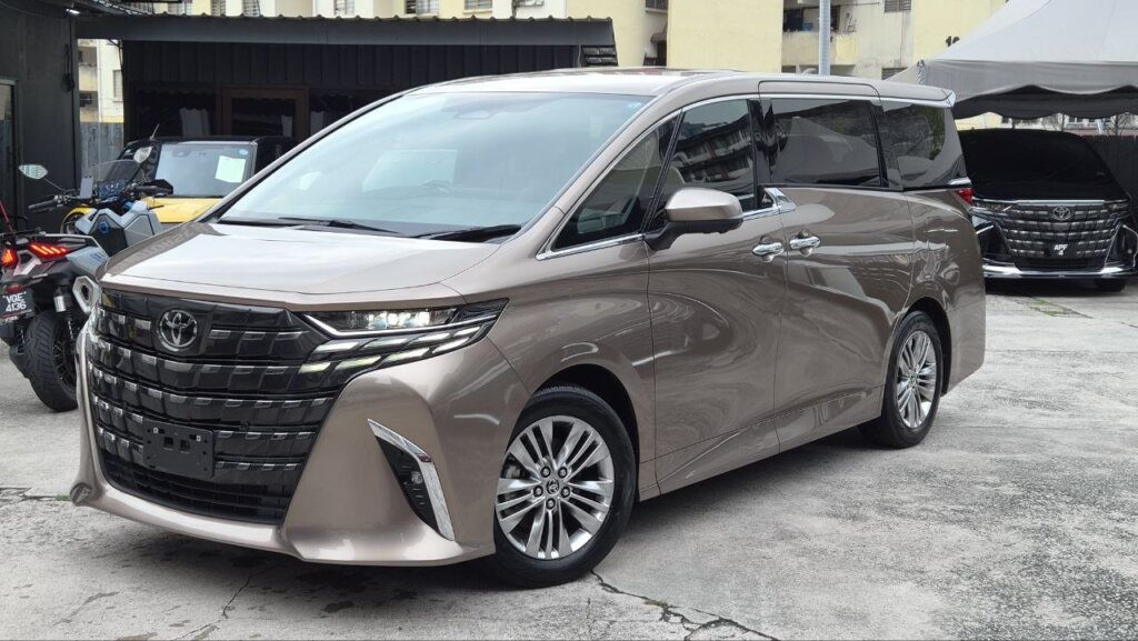 Toyota Alphard Z · 32169