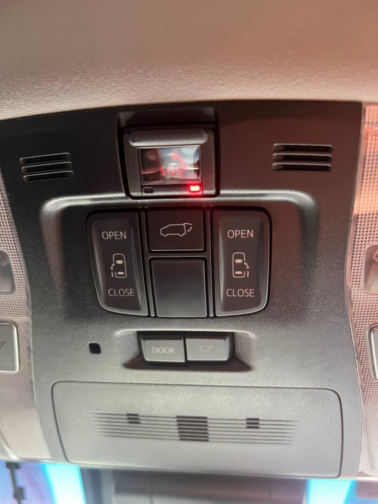 Toyota Alphard SC 2022 · TG-1997