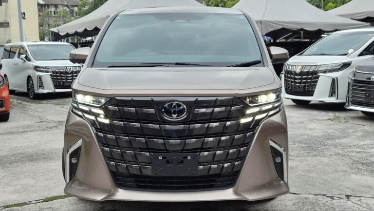 Toyota Alphard Z · 32169