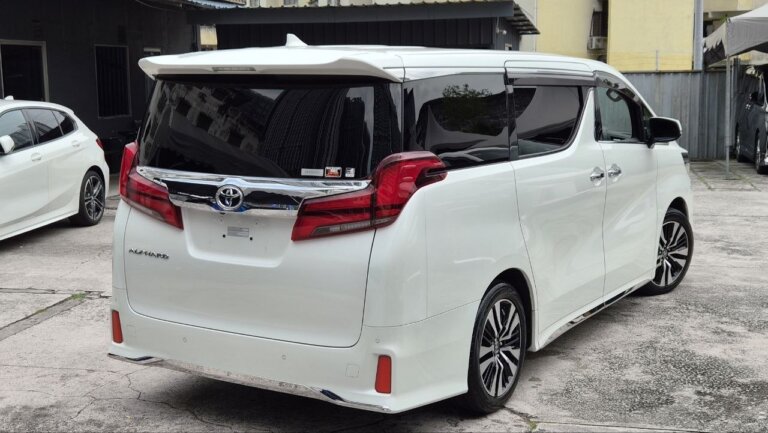 Toyota Alphard SC · 18401