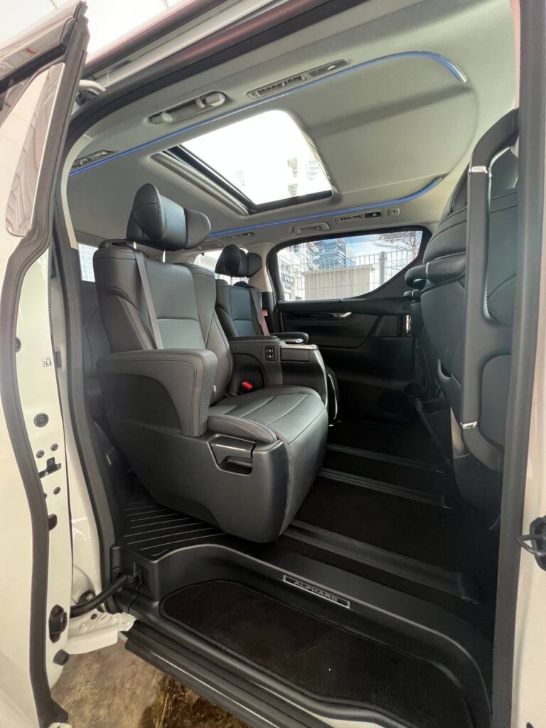Toyota Alphard SC 2022 · TG-2010