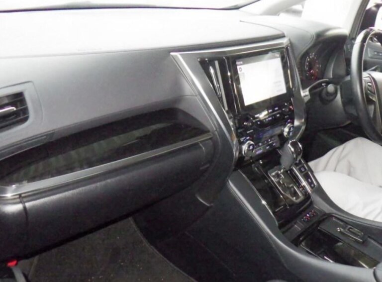Toyota Alphard SC 2022 · 34120