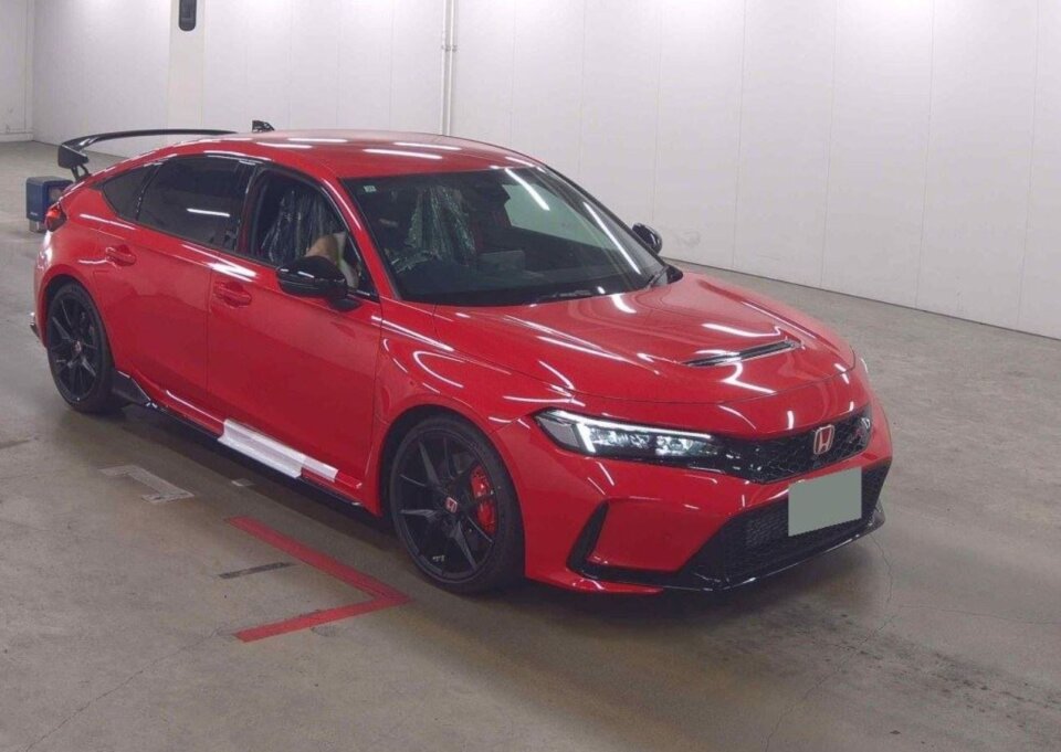 Honda Civic FL5 Type R 2.0 Turbo 2025 — pandangan hadapan serong