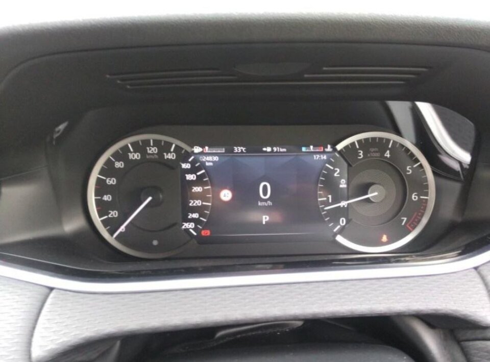 Land Rover Range Rover Evoque 2022 · Foto 2222 Land Rover Range Rover Evoque 2.0 S P200 2022 — panel instrumen