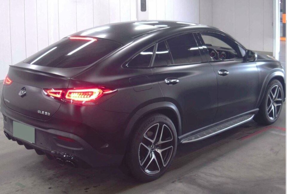 Mercedes-Benz GLE 53 AMG 4Matic 2022 — pandangan belakang serong