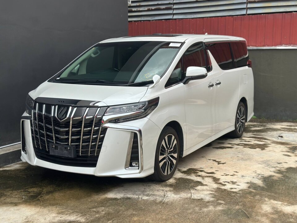 Toyota Alphard — gambar utama