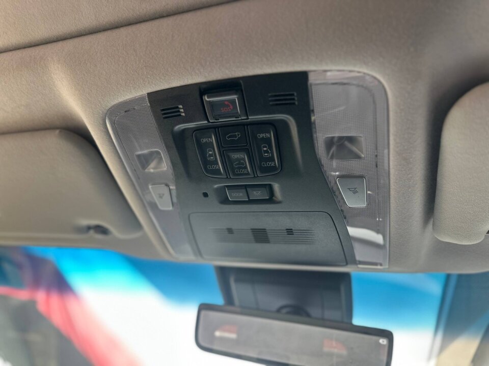 Toyota Alphard — foto galeri 9
