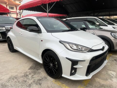 Toyota GR Yaris 2021 — gambar utama