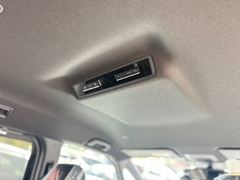 Toyota Voxy · Foto 1439 Toyota Voxy — foto galeri 11
