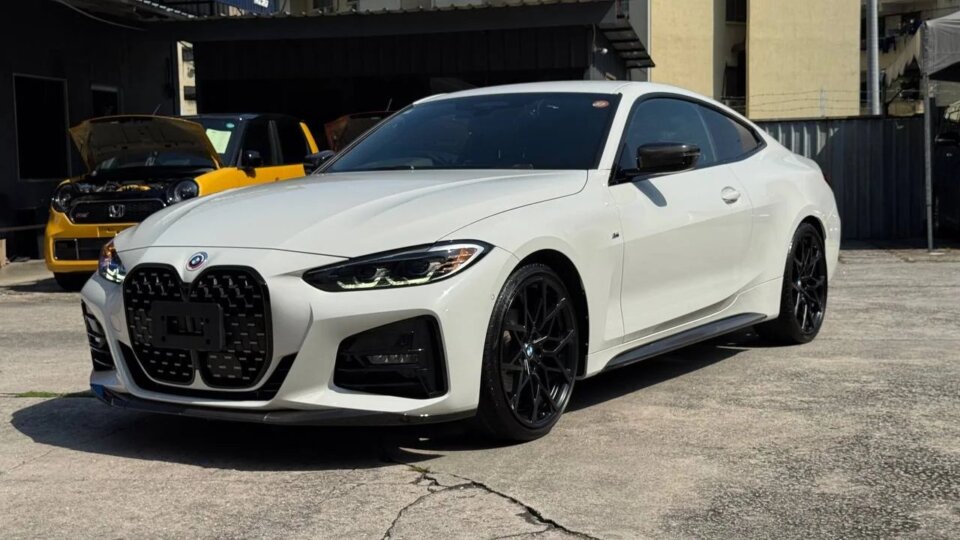 BMW 420i — gambar utama
