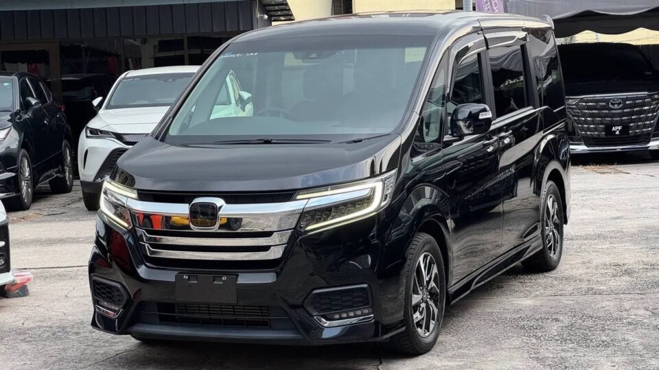 Honda Stepwagon — foto galeri 11