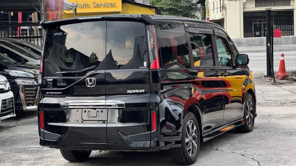 Honda Stepwagon — foto galeri 12