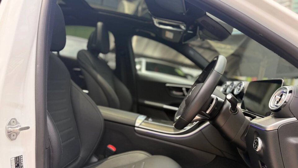 Mercedes-Benz C200 · Foto 813 Mercedes-Benz C200 — foto galeri 16