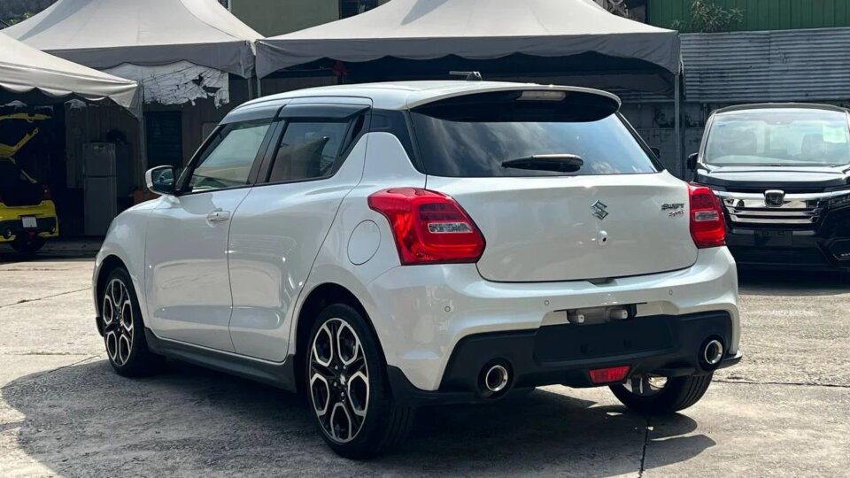 Suzuki Swift — foto galeri 14
