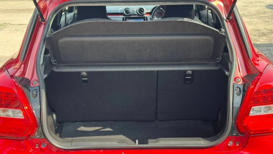 Suzuki Swift — foto galeri 18